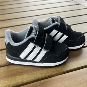 Adidas Neo Baby Toddler Velcro Shoes size 5K